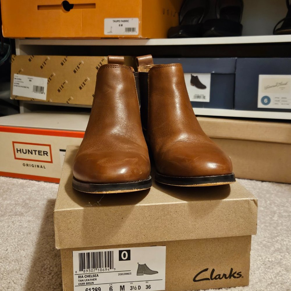 Clarks Ria Chelsea boot - Picture 8 of 11